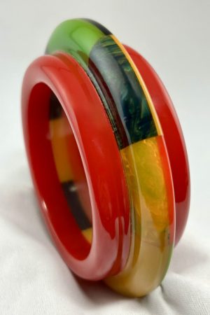 Vintage Shultz Red Multicolor Saturn Bakelite Bangle – Chunky Collector Bracelet
