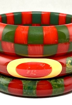 SZ66 Shultz red & blue bakelite bangles