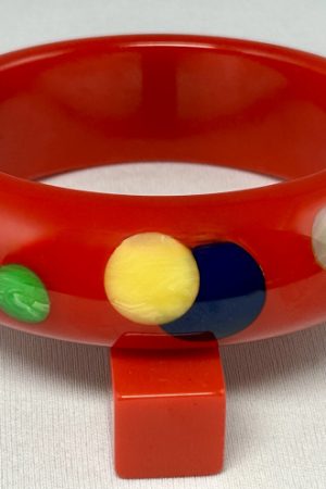 AB136 chunky red/multicolor dots bakelite bangle