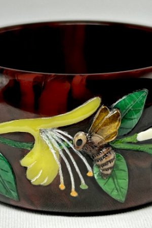 AB137 Brad Elfrink inlaid honeysuckle vine & honey bees bakelite bangle