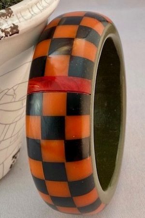 AB153 H Kronimus orange/black checkerboard bakelite bangle
