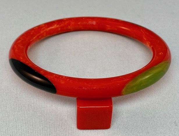SZ8 Shultz marbled orange red tube bangle/oval dots - Image 2