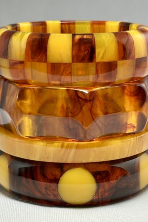 SZ12 Shultz tea and lemonade bakelite 2 row checkerboard bangle