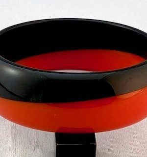 LG229 Red orange/black diagonal lucite bangle