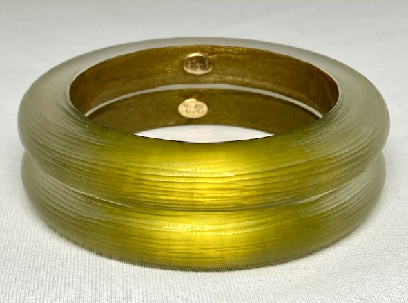 LG243 Matching pr Alexis Bittar olive lucite bangle - Image 2