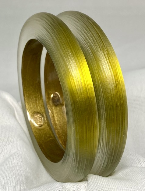 LG243 Matching pr Alexis Bittar olive lucite bangle - Image 3