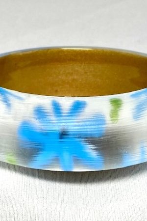 LG127 Chunky hand painted blue flowers lucite bangle