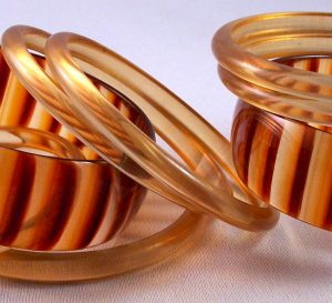 LG130 60s Transparent lucite tortoise pinstripe bangle bracelet