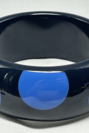 LG160 Marc Jacobs blue dots on navy lucite bangle