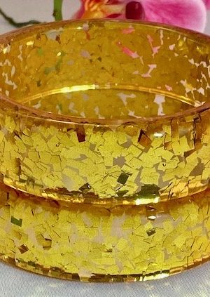 LG166 Gold confetti lucite bangles