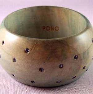 PO119 PONO Pale aqua wood bangle/blue rhinestones