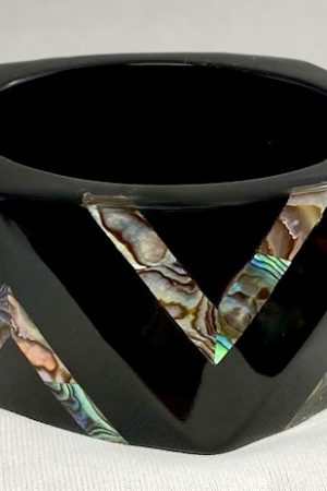 PONO121 Black resin bangle with inset abalone chevrons