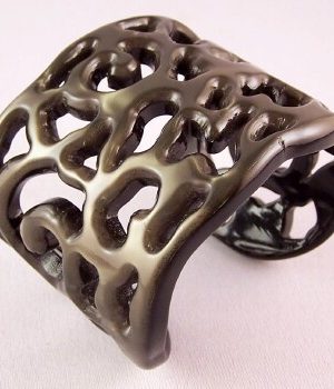 PO127 PONO Luminous army green/black cut out resin bracelet