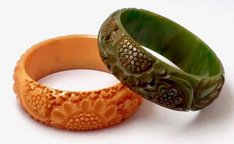 BB126 Carved bakelite bangles - Image 2
