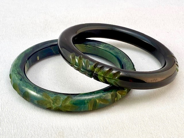 BB135 Blue moon tube bangles