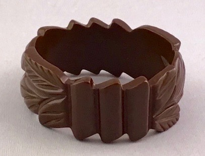 BB524 Chocolate pierced leaf bangle - Image 2