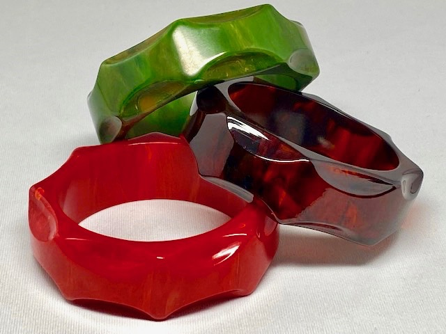 BB545 Chunky scalloped edge bangles - Image 2